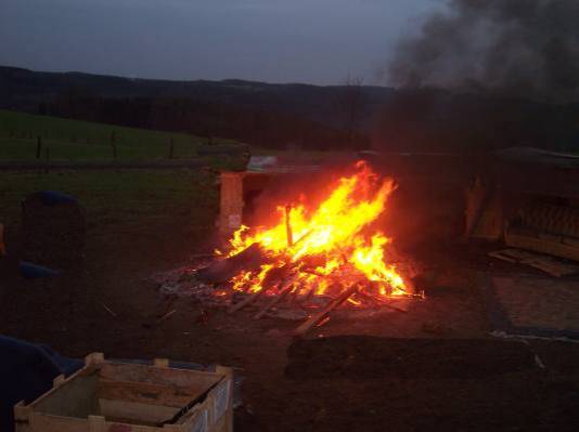 ../Images/osterfeuer75.jpg
