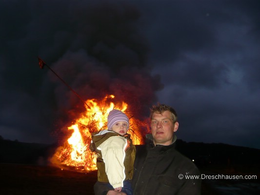 ../Images/osterfeuer395.jpg