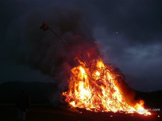 ../Images/osterfeuer396.jpg