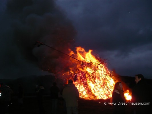 ../Images/osterfeuer400.jpg
