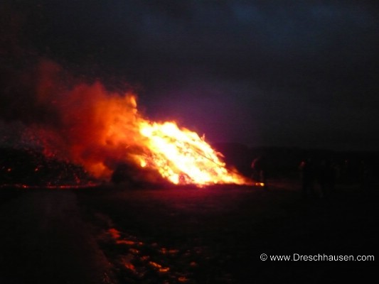 ../Images/osterfeuer405.jpg
