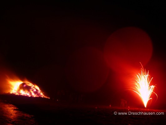 ../Images/osterfeuer418.jpg